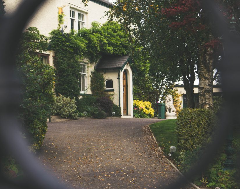 a house that your agent can show via Snapchat, Instagram, Facebook